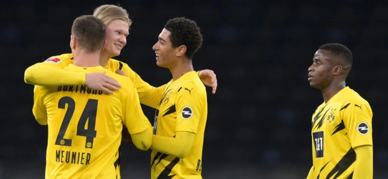 Haaland, protagonista en la goleada de Dortmund / AFP