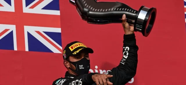 Lewis Hamilton ganó el Gran Premio de Emilia-Romaña / AFP