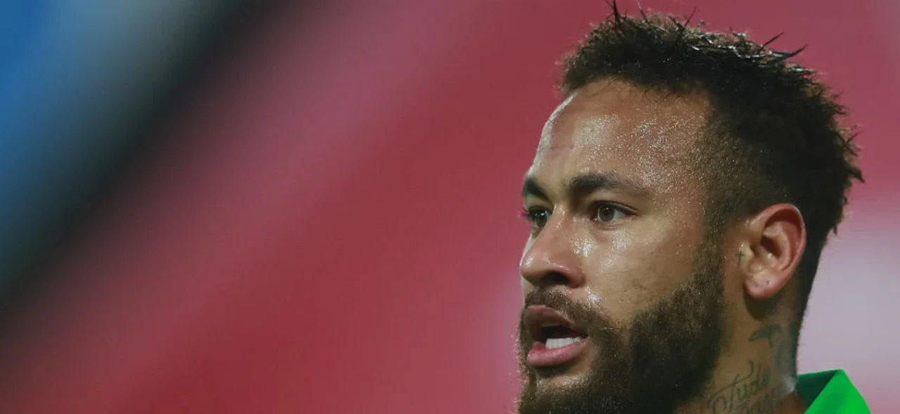 Neymar será sometido a recuperación intensiva para llegar al segundo partido ante Uruguay / Foto AFP