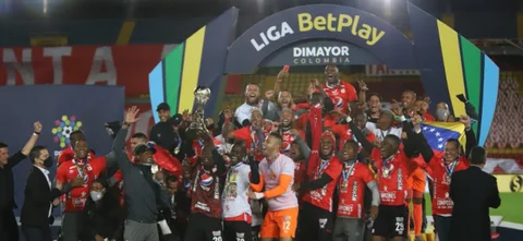 El global terminó 3-2 en favor de América/Vizzorimage