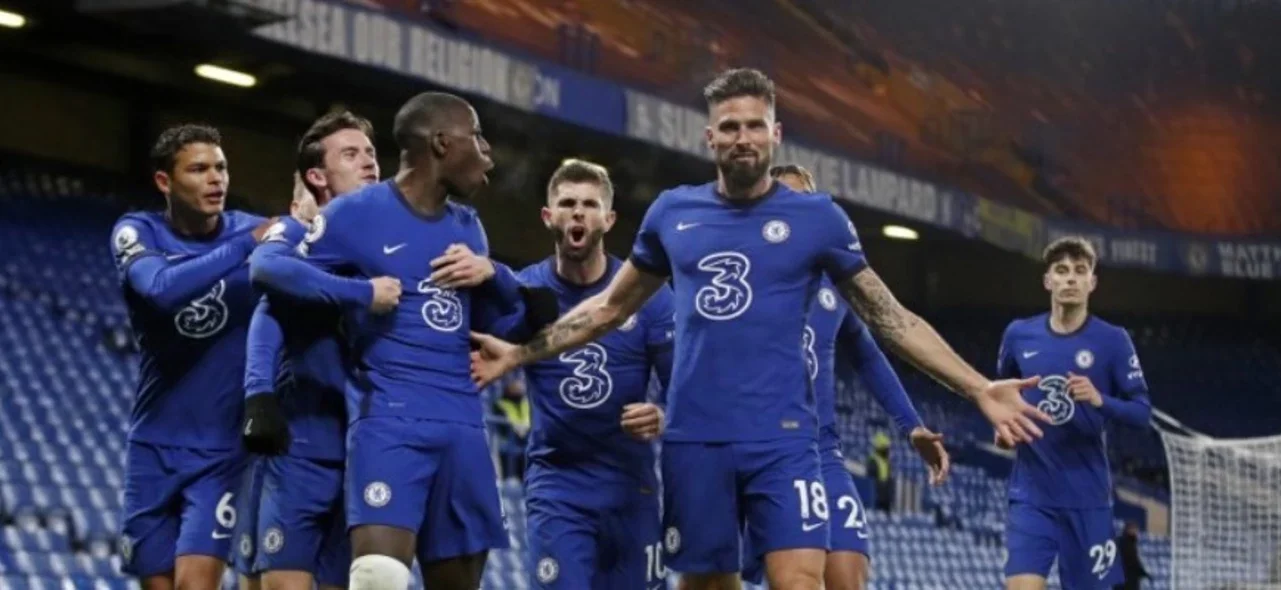 Chelsea es líder provisional / AFP