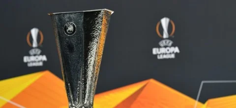 Trofeo de la Europa League/ AFP