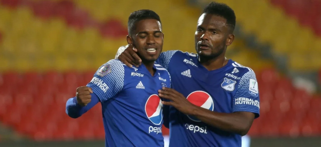 Juan Camilo Salazar celebra el gol de la victoria de Millonarios / Foto AFP