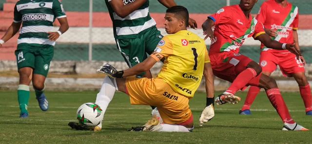 Kevin Mier durante su proceso en Valledupar FC / Foto: VizzorImage - Juan José Horta