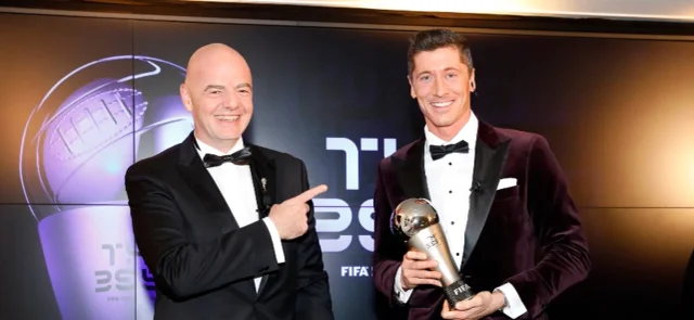 Lewandowski recibió el premio 'The Best'. / Foto: AFP