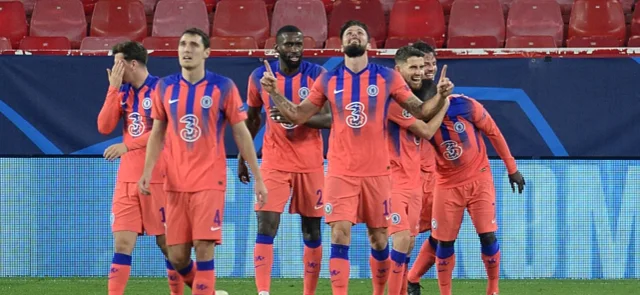 Giroud, el autor de los 4 goles / AFP