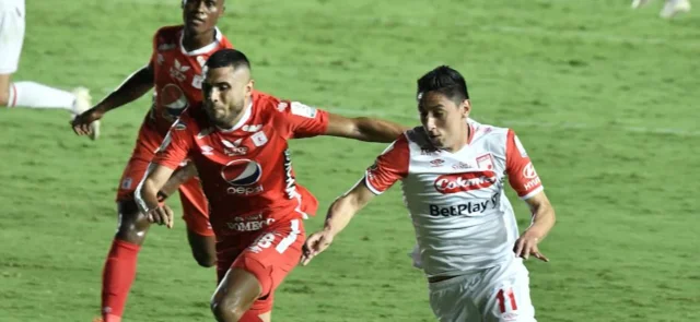 Santa Fe recibe a América en El Campín | Foto: VizzorImage / Gabriel Aponte