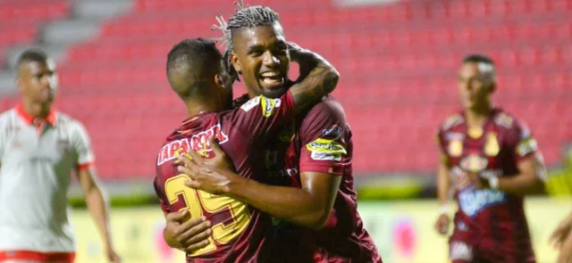 Danovis Banguero, cerca de jugar con Nacional | Foto: VizzorImage / Juan Carlos Escobar