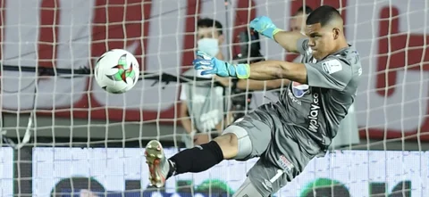 Joel Graterol y sus grandes atajadas con América | Foto: VizzorImage / Gabriel Aponte