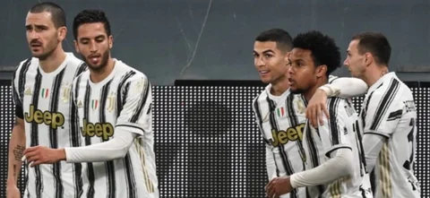 Cristiano Ronaldo marcó sus dos goles de penal/ AFP