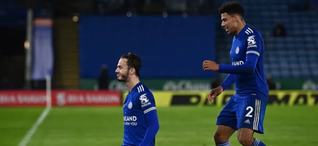 Leicester celebra la victoria y el liderato en la Premier League / Foto AFP