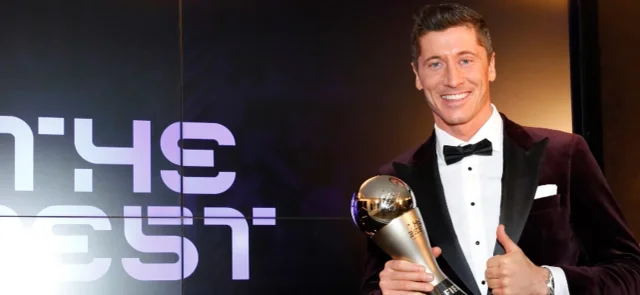 Lewandowski, el mejor jugador de la temporada / AFP