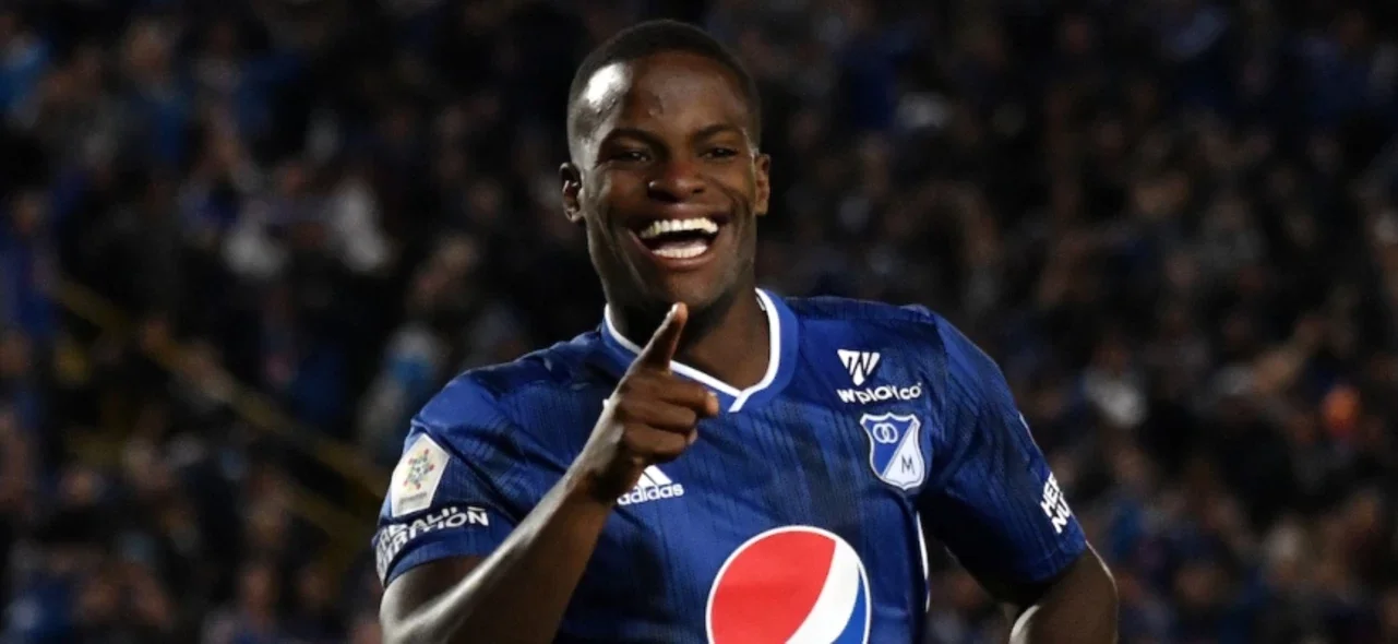 Andrés Román, capitán de Millonarios | Foto: VizzorImage / Luis Ramírez