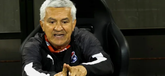 Humberto Sierra no es más técnico de Medellín | Foto: VizzorImage / Donaldo Zuluaga