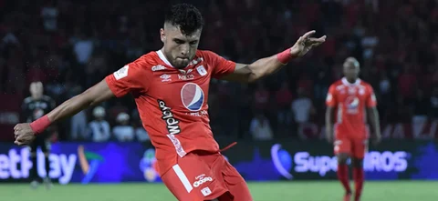 Rodrigo Ureña ingresó desde el banco con la misión de evitar más goles en contra / VizzorImage / Gabriel Aponte