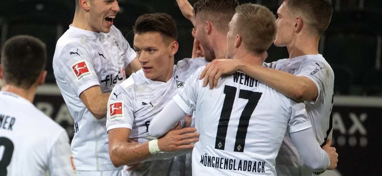 B. Monchengladbach celebra el gol del triunfo en la Bundesliga / Foto AFP