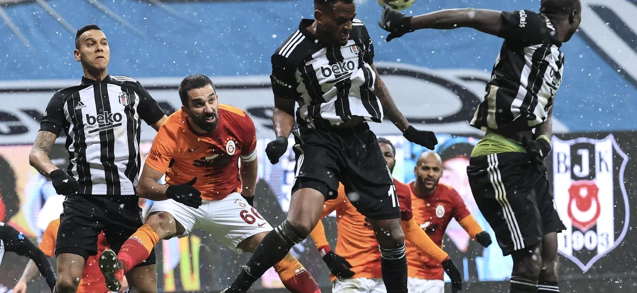 Besiktas 2-0 Galatasaray / Foto AFP
