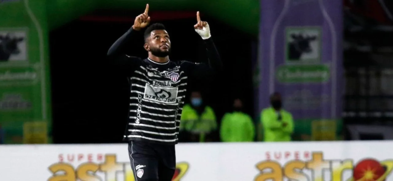 Miguel Borja marcó el primer gol de Junior/ Vizzorimage - John Jairo Bonilla