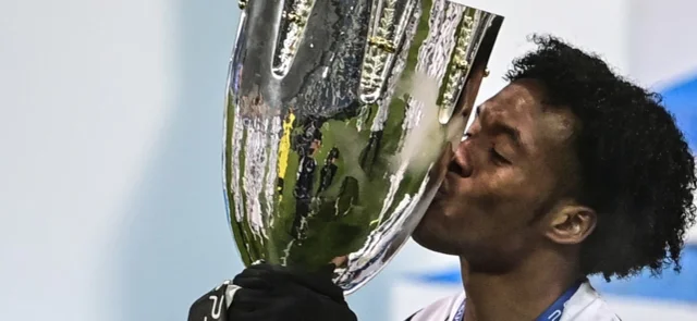 Juan Guillermo Cuadrado dio asistencia a Álvaro Morata. / Foto: AFP