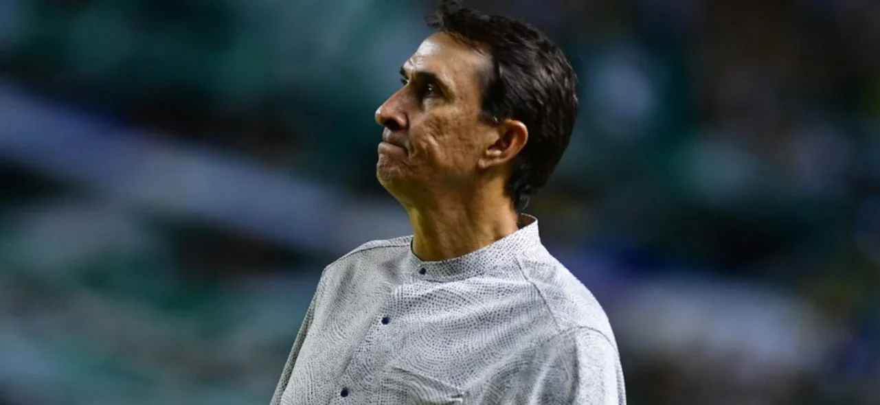 Alexandre Guimaraes, entrenador de Nacional/ Vizzorimage