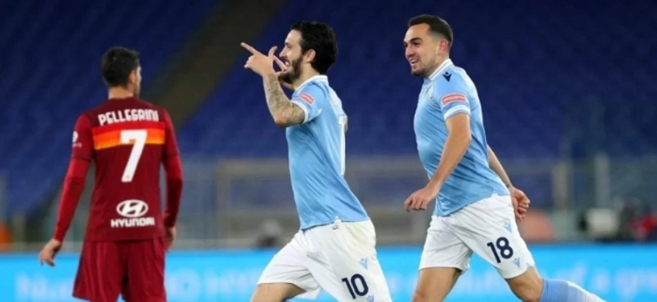 Lazo llegó a 31 puntos, 3 menos que Roma/ AFP