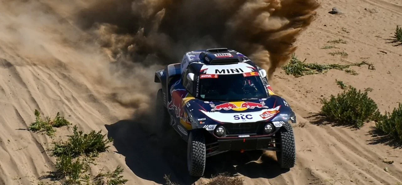 Carlos Sainz, ganador de la etapa 1 del Rally Dakar en autos. / Foto: AFP