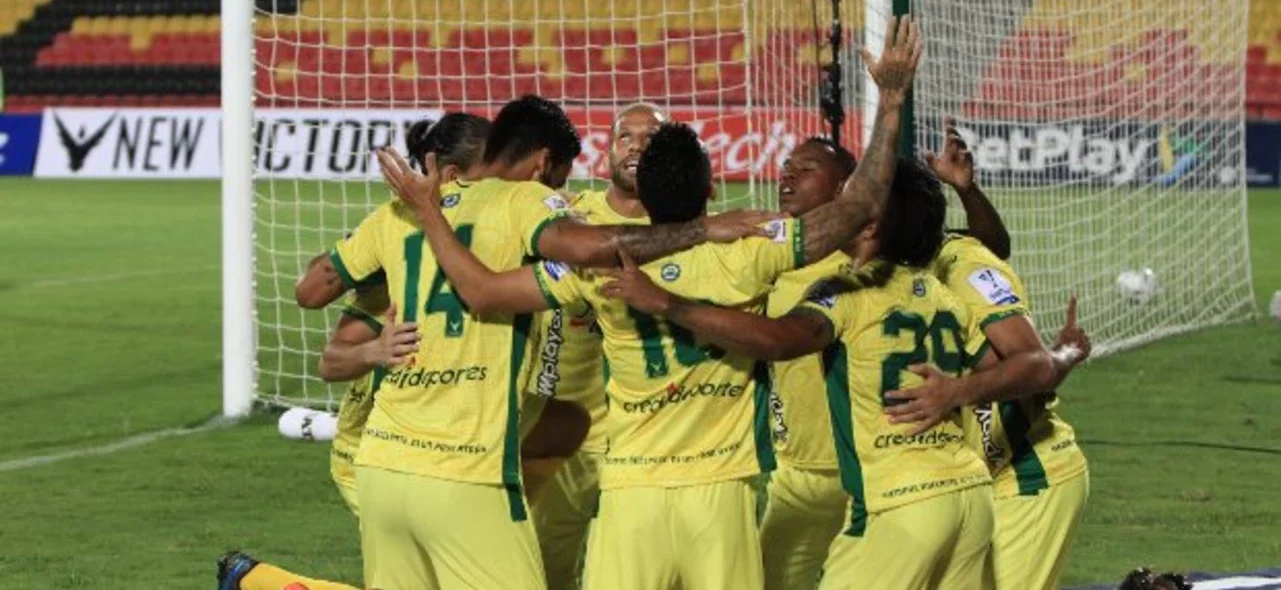 Bucaramanga derrotó 2-0 a Boyacá Chicó / VizzorImage / Jaime Moreno