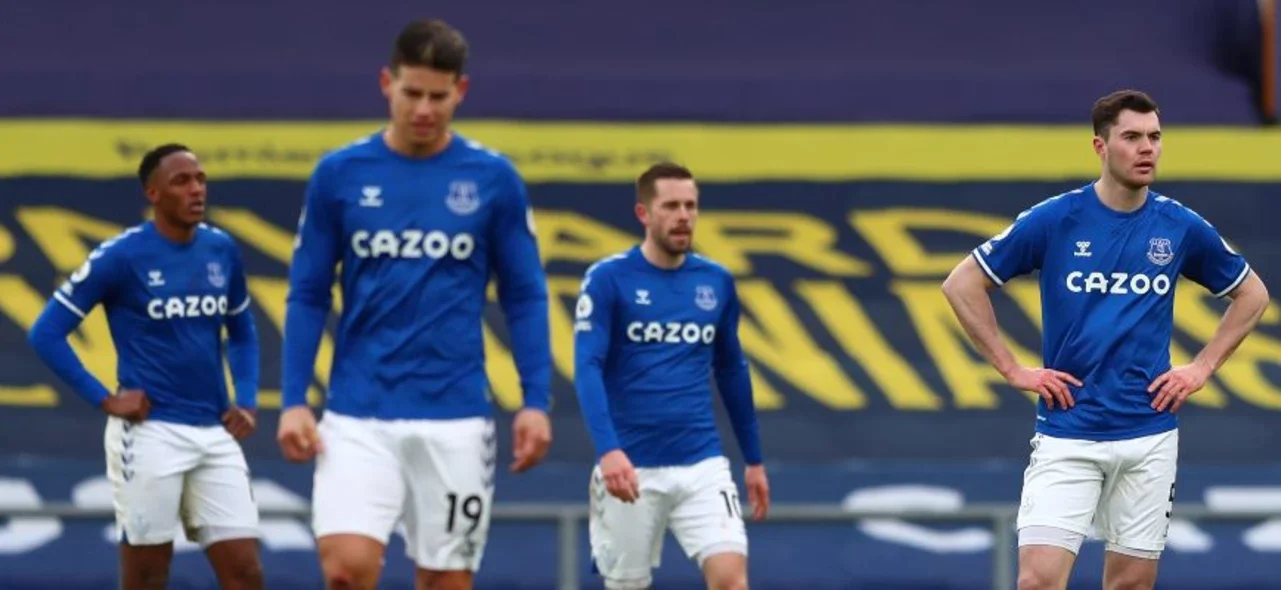 James y Mina jugaron los 90 minutos / AFP