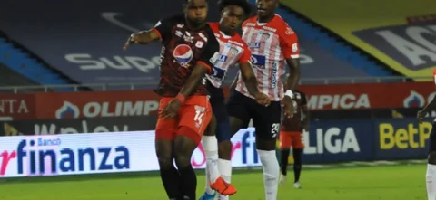 Junior derrotó 2-1 a América en el Metropolitano. / Foto: VizzorImage.