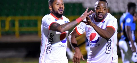 Boyacá Chicó recibió a América en la Liga BetPlay. / Foto: VizzorImage - Edward Leguizamón