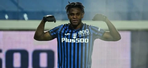 Duván Zapata, delantero de Atalanta/AFP