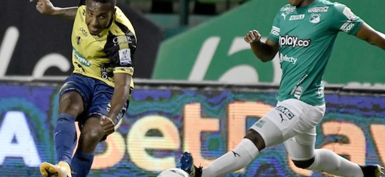 Jhojan Valencia, mediocampista de Deportivo Cali. / Foto: VizzorImage - Gabriel Aponte