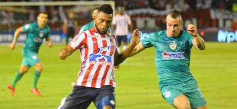 Junior domina el historial frente a Equidad/ Vizzorimage