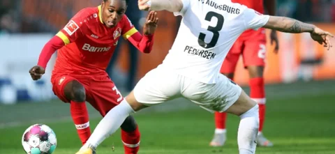 Augsburgo y Bayer Leverkusen empataron a un gol / AFP