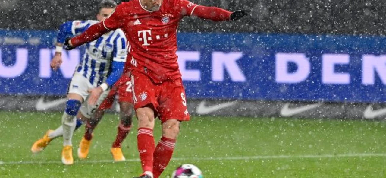 Robert Lewandowski, figura de Bayern Múnich/ AFP