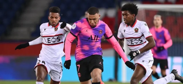 El delantero Moise Kean y Draxler le dieron la victoria al PSG / Foto AFP