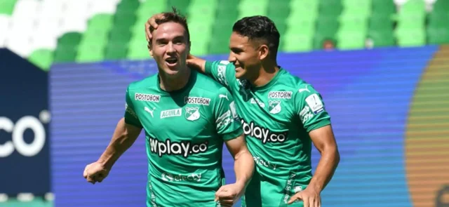 Palavecino celebrando un gol con Deportivo Cali / Foto VizzorImage