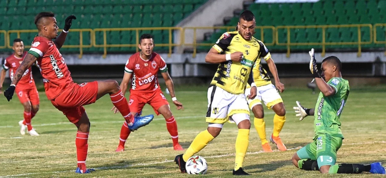 Patriotas derrotó 3-1 a Alianza Petrolera. / Foto: VizzorImage - Macgiver Baron