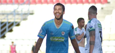 Sosa puso el segundo gol de Jaguares /VizzorImage - Felipe López