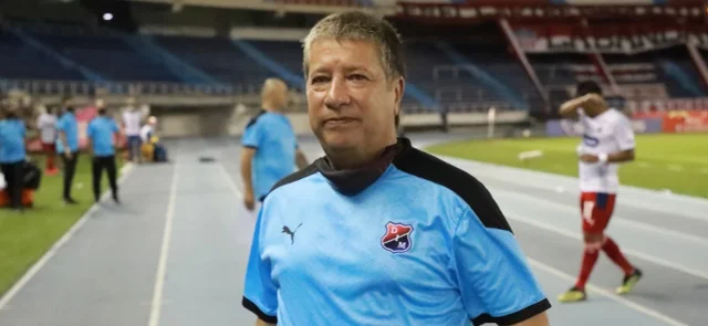 ‘Bolillo’ Gómez expresó su amor por Medellín | Foto: VizzorImage /Jairo Cassiani|