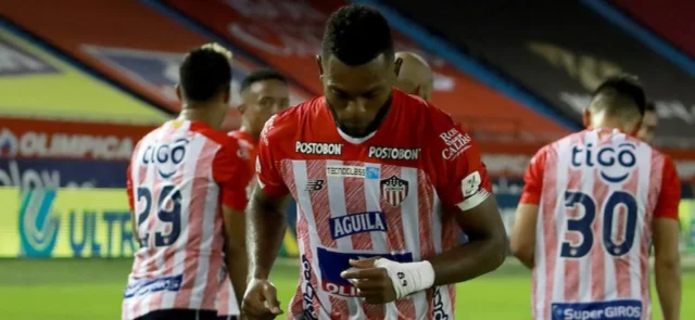 Borja disputó 45 minutos en la derrota de Junior | Foto: VizzorImage / Jairo Cassiani