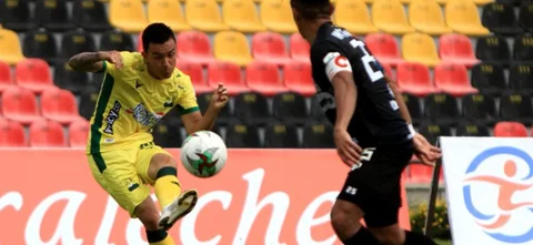 Bucaramanga derrotó 2-0 a Pereira en la jornada 7 de la Liga BetpPlay Dimayor / VizzorImage / Jaime Moreno