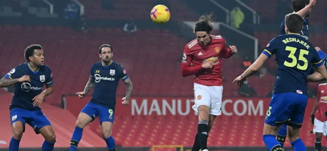 Cavani marcó un gol en el 9-0 de Manchester United / Foto AFP