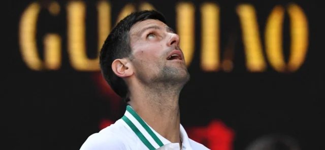 Djokovic sigue avanzando en el Abierto de Australia / Foto AFP