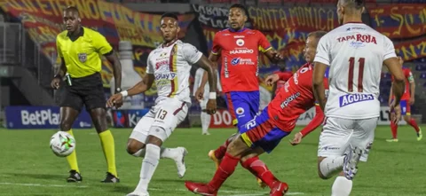 Tolima derrotó 1-0 en su visita a Pasto / VizzorImage / Leonardo Castro