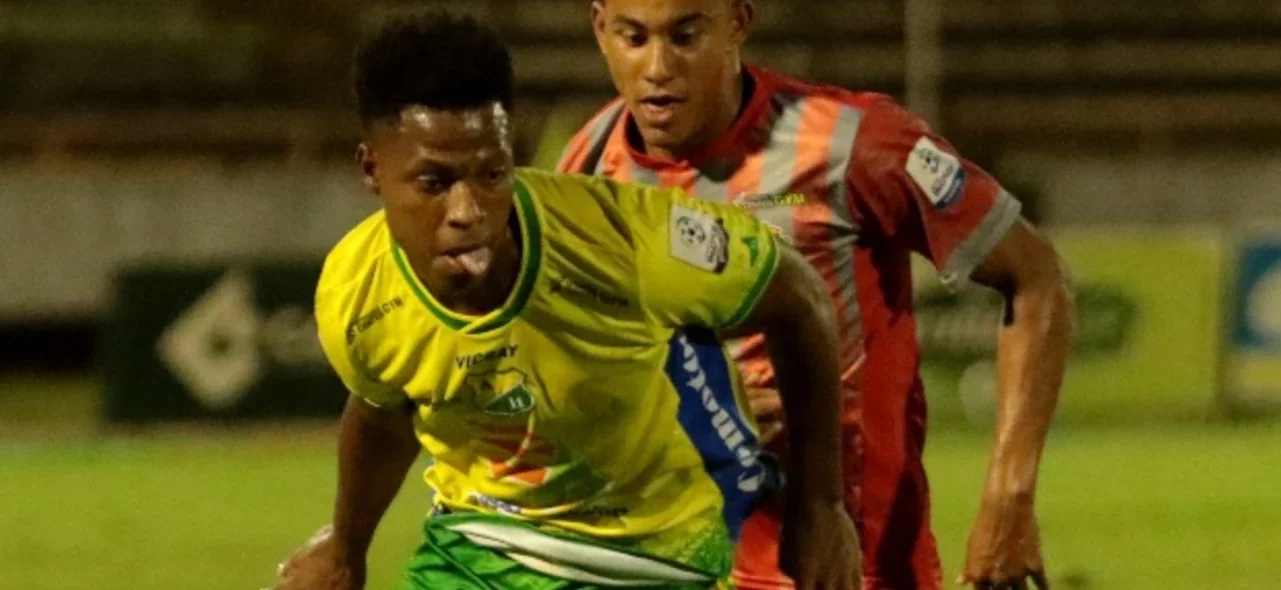 Huila derrotó 1-0 a Tigres / VizzorImage / Sergio Reyes