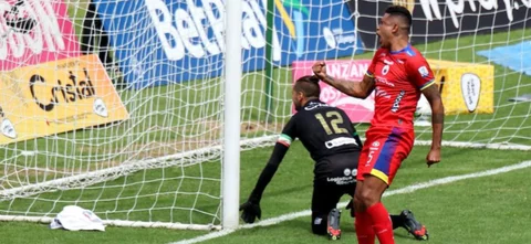 Hernán Pertuz marcó el gol del triunfo | Foto: VizzorImage / Daniel Ocampo