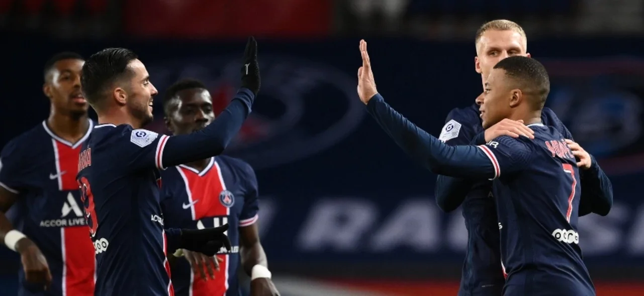 Mbappé selló el marcador / AFP