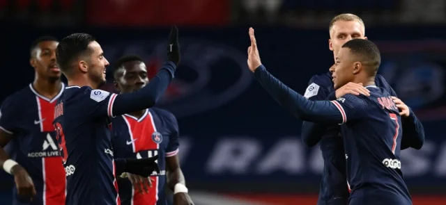 Mbappé selló el marcador / AFP