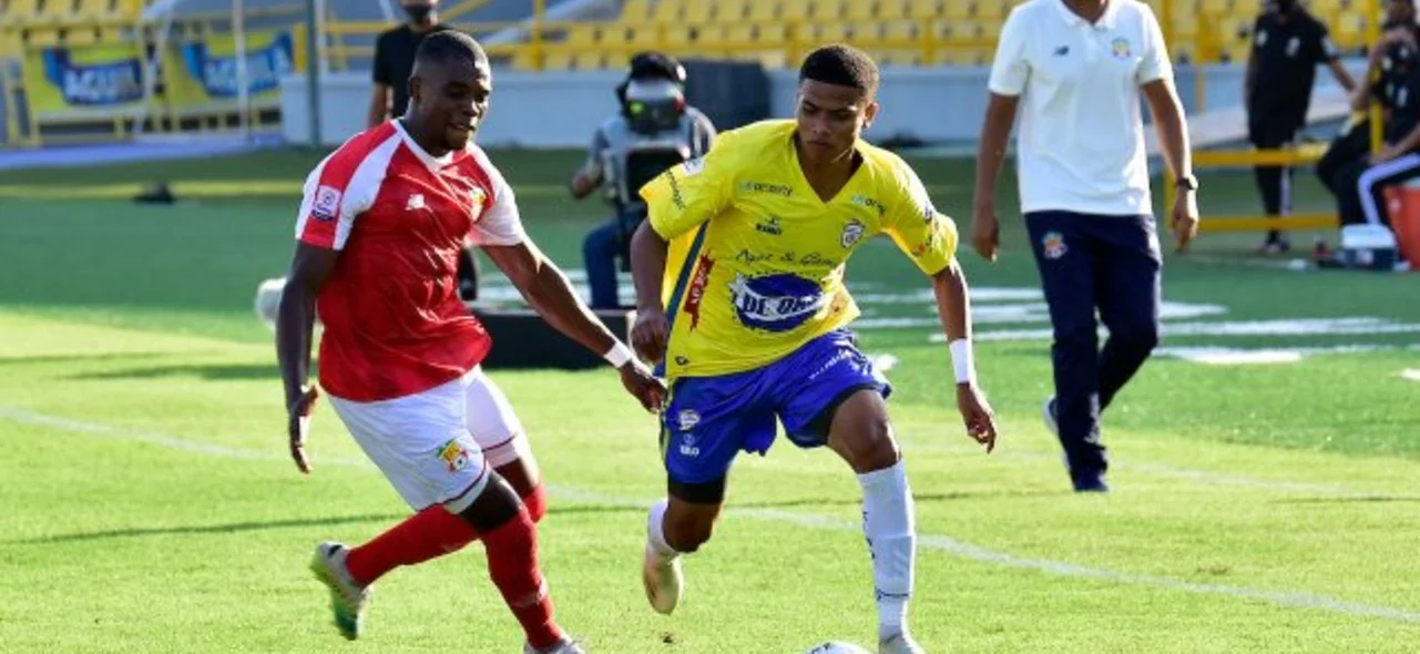 Real Cartagena venció a Barranquilla en la tercera fecha del Torneo BetPlay Dimayor | VizzorImage. / Javier Garcia